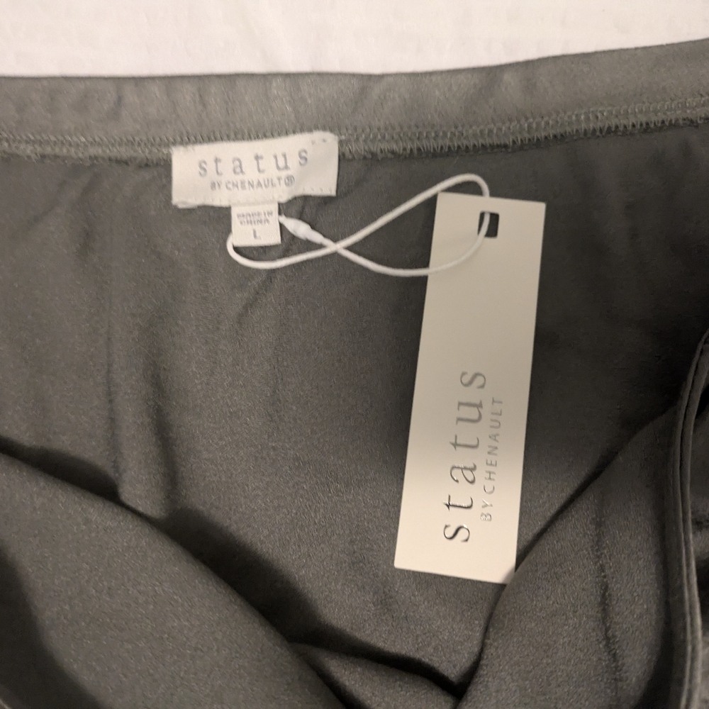 Status by Chenault NWT Ruched Side Pull On Midi Skirt Black Size Large